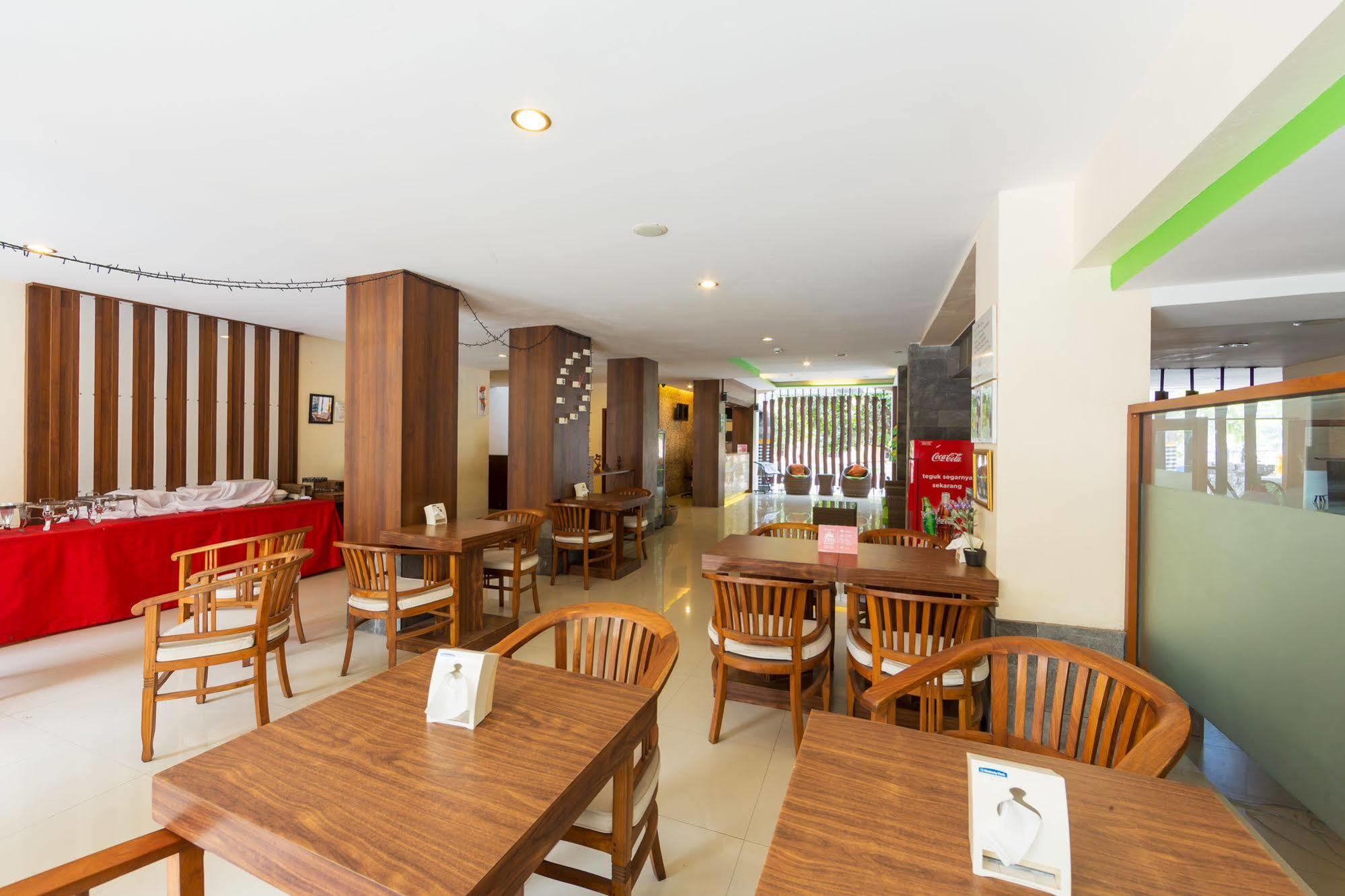 Zen Rooms Kuta Tuban Suites エクステリア 写真